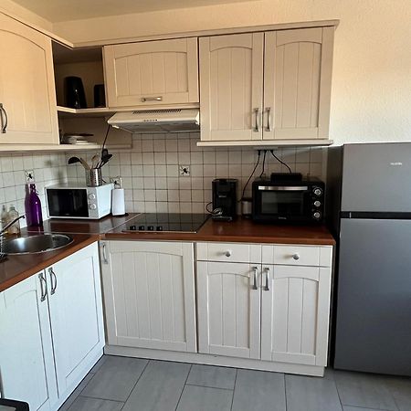 Appartement T2, 4 Personnes, Climatise, Avec Piscine, Village De La Mer 라론드레모레 외부 사진
