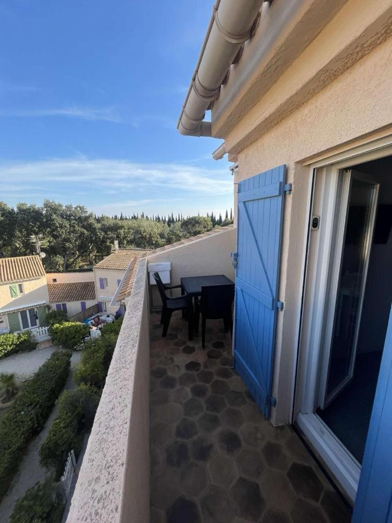 Appartement T2, 4 Personnes, Climatise, Avec Piscine, Village De La Mer 라론드레모레 외부 사진